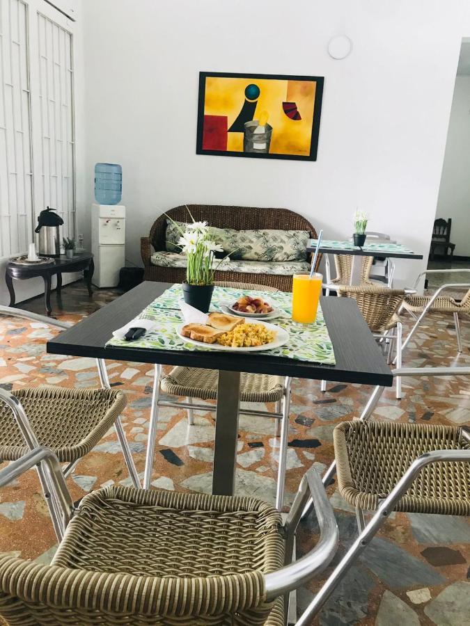 Hotel Maceo 멜가르 외부 사진